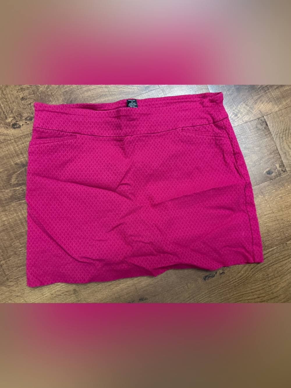 Attyre Vibrant Fuchsia Golf Skort